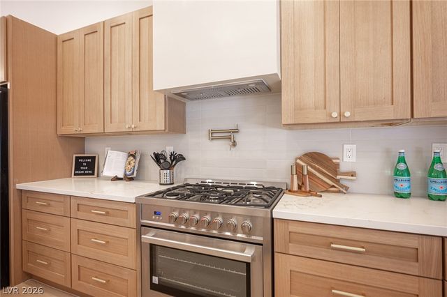2037 Pinion Springs Drive, Henderson, NV 89074
