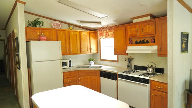 132A Robin Hood Drive, Exeter, NH 03833
