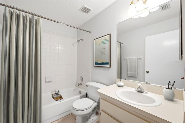 682 GREEN VALLEY ROAD C2, Palm Harbor, FL 34683