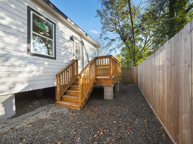 3907 Falls Street, Houston, TX 77026