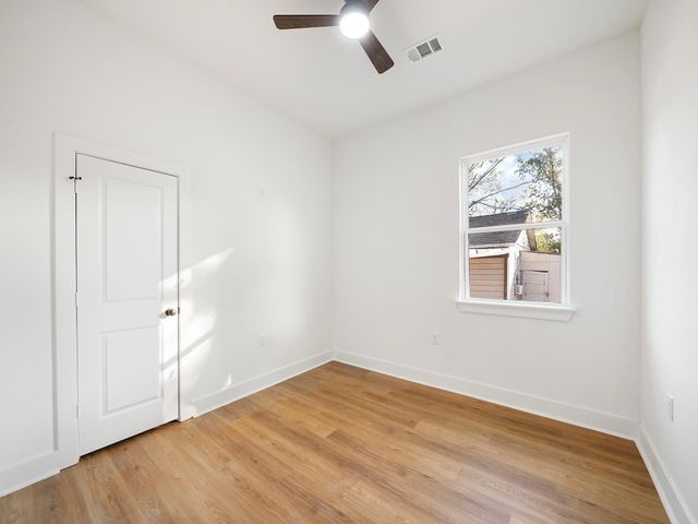 3907 Falls Street, Houston, TX 77026