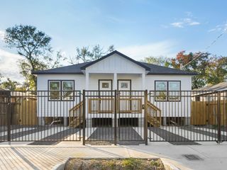 3907 Falls Street, Houston, TX 77026