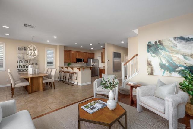 10527 Hollingsworth, San Diego, CA 92127