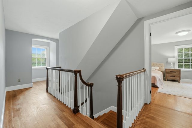 1 Algonquin Rd, Worcester, MA 01609