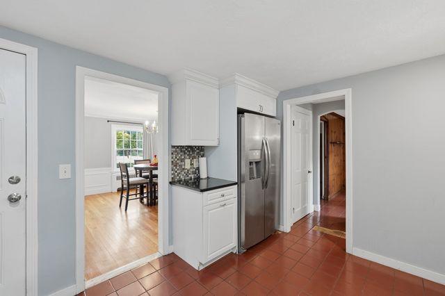 1 Algonquin Rd, Worcester, MA 01609