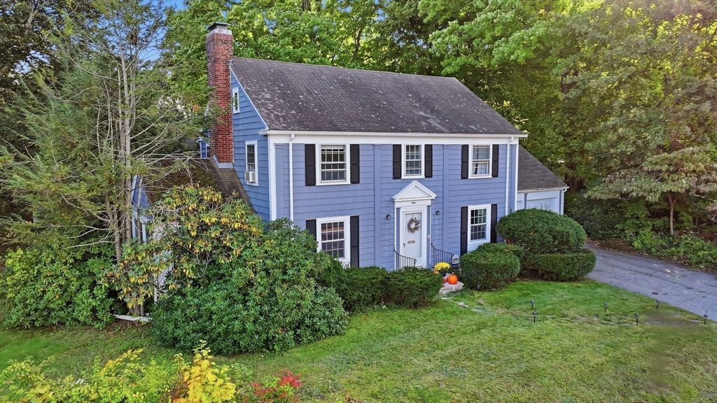 1 Algonquin Rd, Worcester, MA 01609