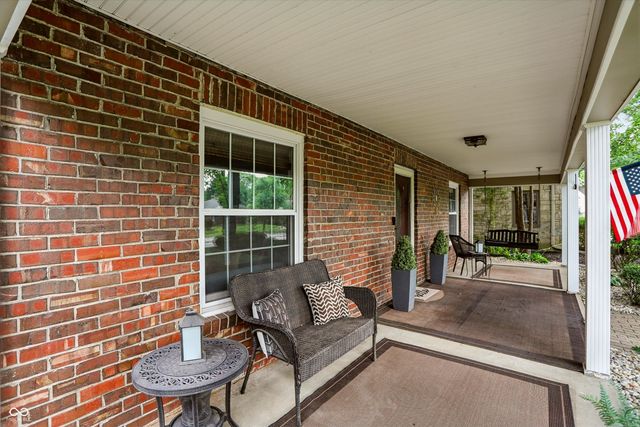 5725 N College Avenue, Indianapolis, IN 46220