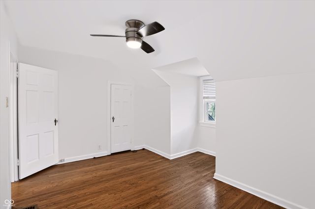5725 N College Avenue, Indianapolis, IN 46220