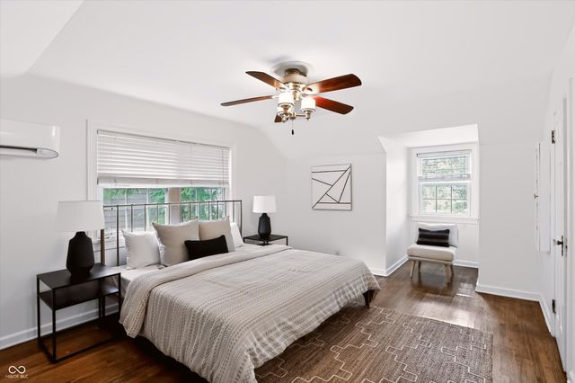 5725 N College Avenue, Indianapolis, IN 46220