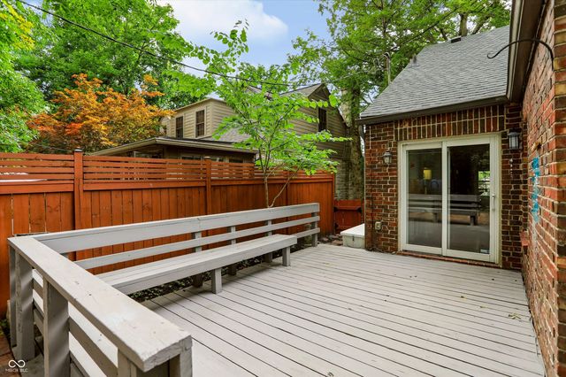 5725 N College Avenue, Indianapolis, IN 46220