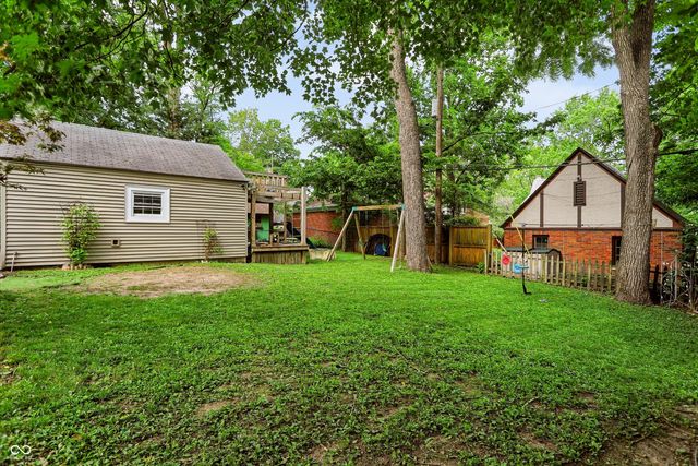 5725 N College Avenue, Indianapolis, IN 46220