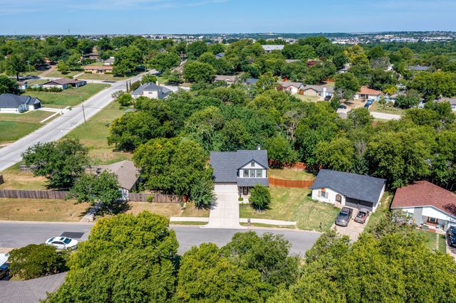 826 Rumfield Road, White Settlement, TX 76108