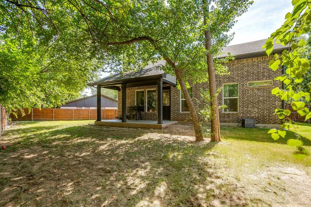 826 Rumfield Road, White Settlement, TX 76108