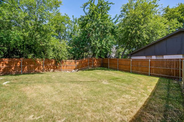 826 Rumfield Road, White Settlement, TX 76108