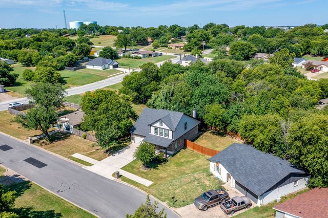 826 Rumfield Road, White Settlement, TX 76108