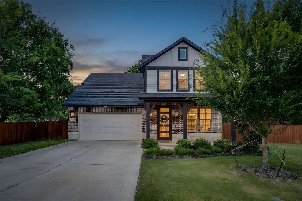 826 Rumfield Road, White Settlement, TX 76108