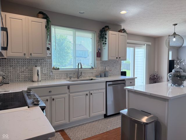 14010 Avalon East Drive, Fishers, IN 46037