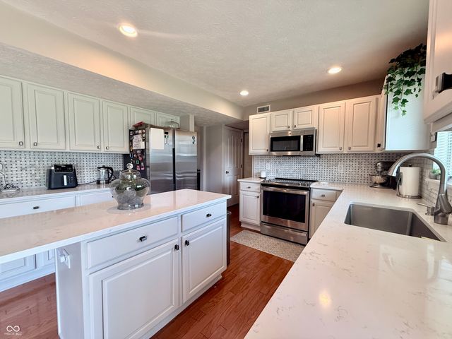 14010 Avalon East Drive, Fishers, IN 46037