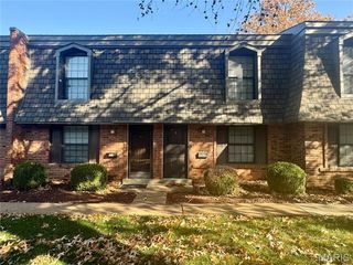 4259 Burnett Walk, St Louis, MO 63125
