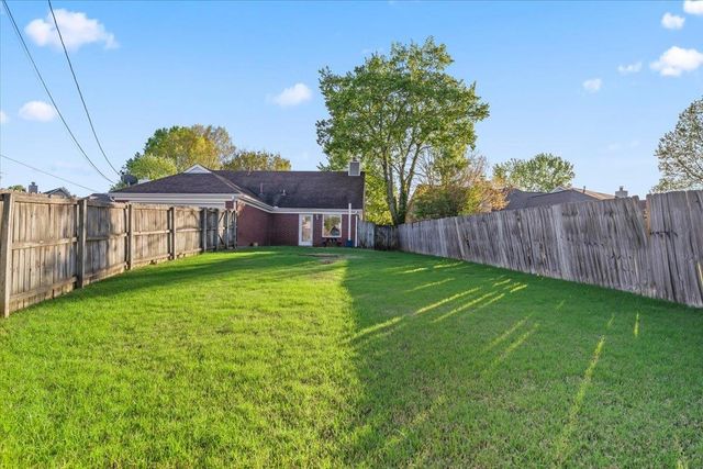 1688 RANMAR DR, Memphis, TN 38016