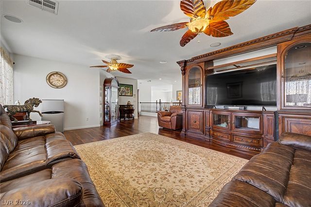 664 Pacific Star Court, Las Vegas, NV 89183