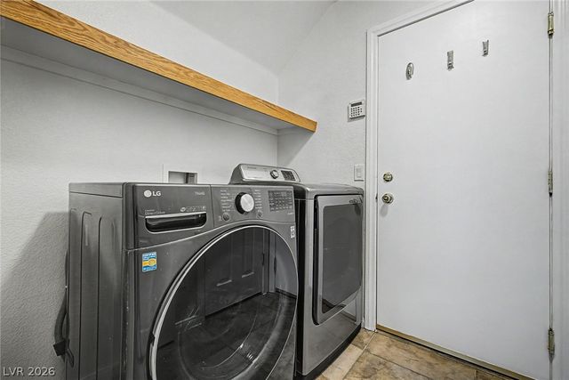 664 Pacific Star Court, Las Vegas, NV 89183
