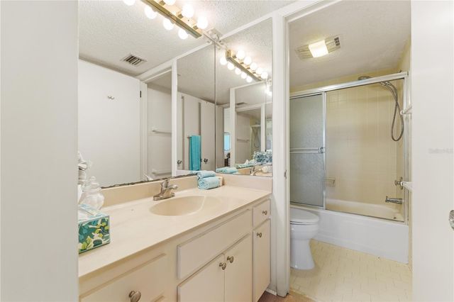 4119 61ST AVENUE TERRACE W 404, Bradenton, FL 34210