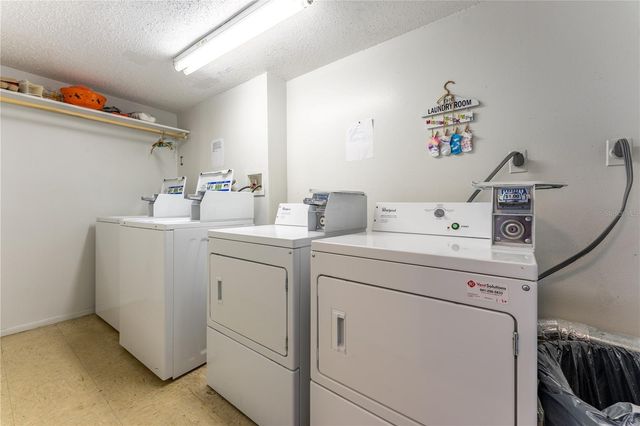 4119 61ST AVENUE TERRACE W 404, Bradenton, FL 34210