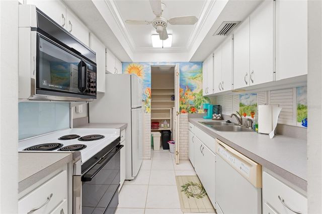 4119 61ST AVENUE TERRACE W 404, Bradenton, FL 34210