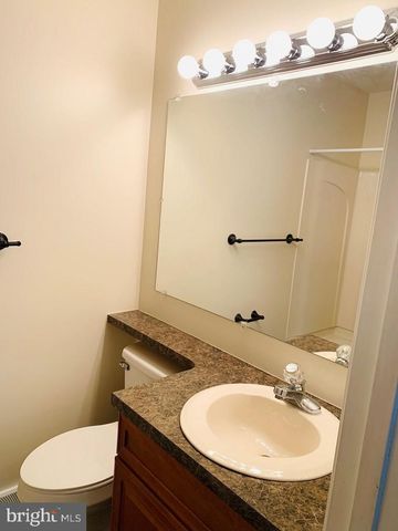 903 SKYVIEW DR, York, PA 17406