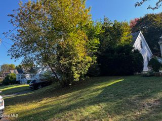 872 8th Avenue, Troy, NY 12182