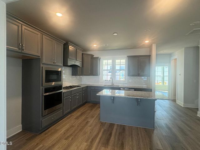 121 Broadwater Drive, Wake Forest, NC 27587