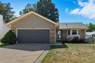 854 Spring Hill Farm Drive, Ballwin, MO 63021