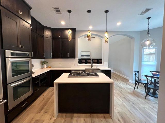 157 Park Way, Conroe, TX 77356