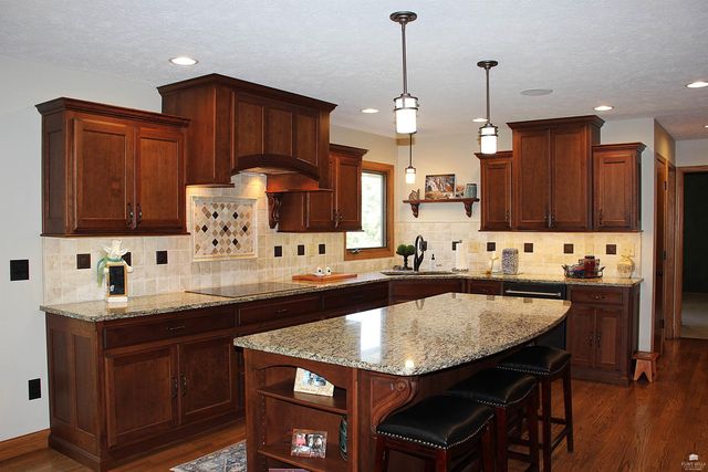 3821 Kates Court, Manhattan, KS 66503