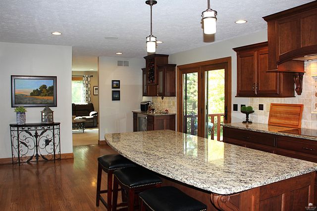 3821 Kates Court, Manhattan, KS 66503