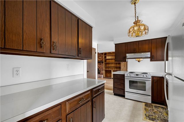 580 Meadowvale Dr, Cheswick, PA 15024