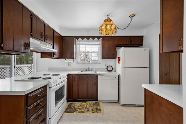 580 Meadowvale Dr, Cheswick, PA 15024