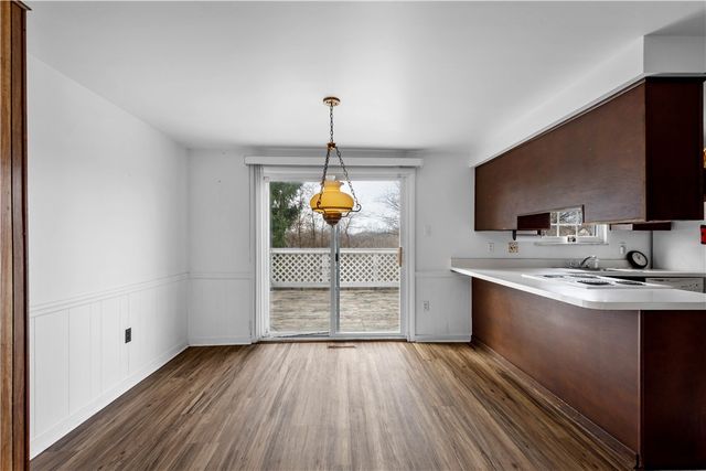 580 Meadowvale Dr, Cheswick, PA 15024