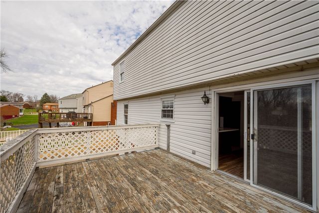 580 Meadowvale Dr, Cheswick, PA 15024