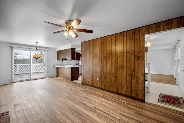 580 Meadowvale Dr, Cheswick, PA 15024