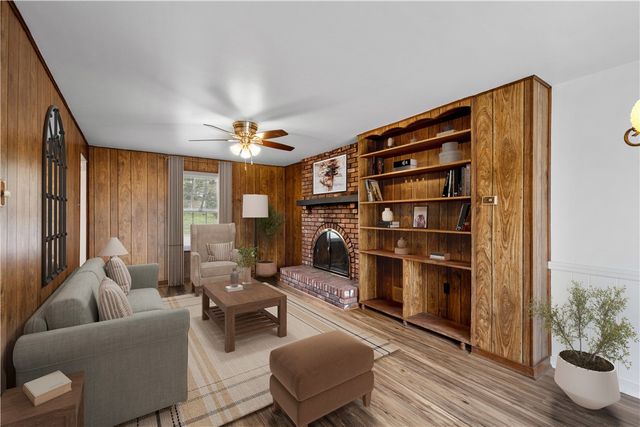 580 Meadowvale Dr, Cheswick, PA 15024