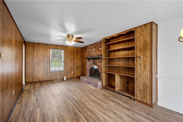 580 Meadowvale Dr, Cheswick, PA 15024