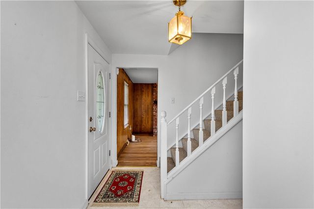 580 Meadowvale Dr, Cheswick, PA 15024