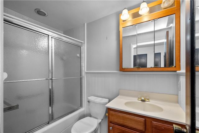 580 Meadowvale Dr, Cheswick, PA 15024