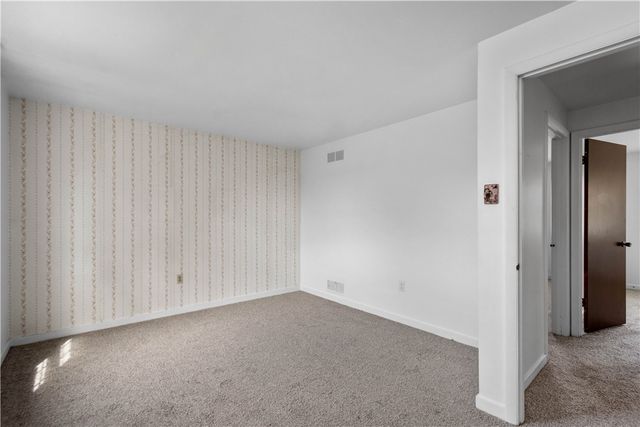 580 Meadowvale Dr, Cheswick, PA 15024