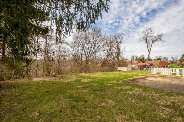 580 Meadowvale Dr, Cheswick, PA 15024