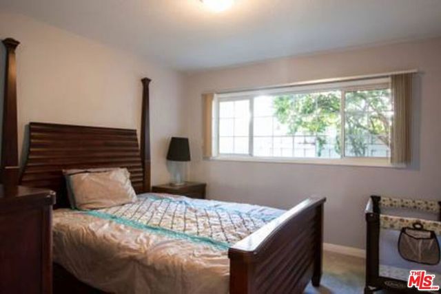 5049 SERRANIA Avenue, Woodland Hills, CA 91364