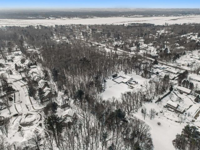 16200 152nd Avenue, Spring Lake Twp, MI 49456