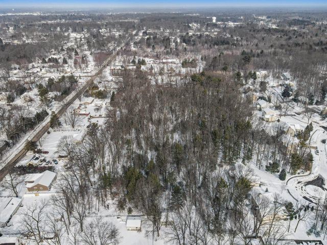 16200 152nd Avenue, Spring Lake Twp, MI 49456